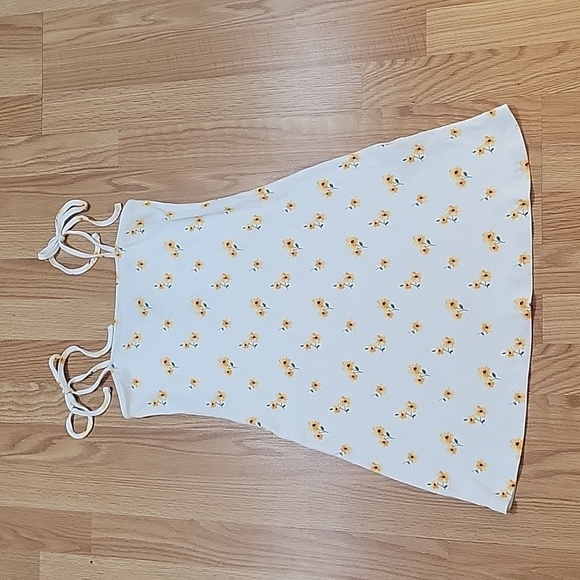 Forever 21 flower tie strap mini sundress medium nwt - Picture 2 of 5